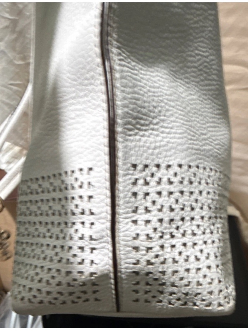 Kate Spade Tote - Picture 6 of 13